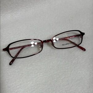 Ellen Tracy Red Wine Glasses Classic Design